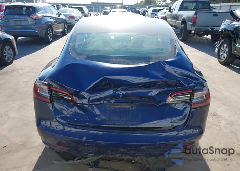 2020 Tesla Model 3 z USA, uszkodzony, nr VIN 5YJ3E1EA8LF662694